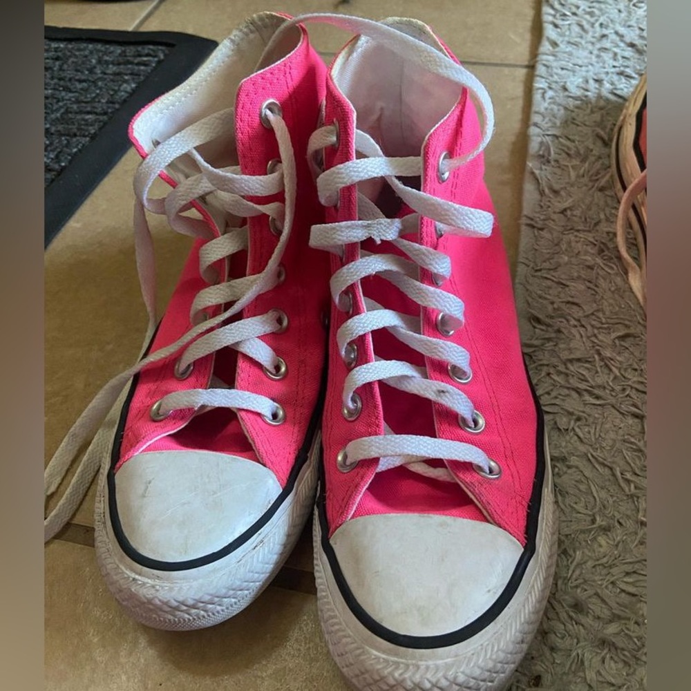 used hot pink converse
